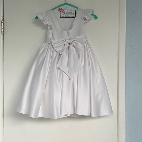 Azazie Violeta White Dress - Size 4T - Picture 3 of 5
